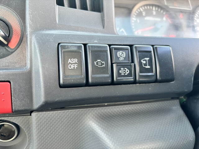 いすゞエルフバキュームカー小型（2t・3t）[写真36]