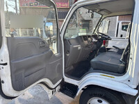 いすゞエルフバキュームカー小型（2t・3t）[写真40]