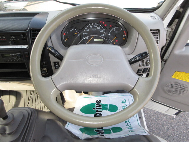 日野デュトロアルミバン小型（2t・3t）[写真30]