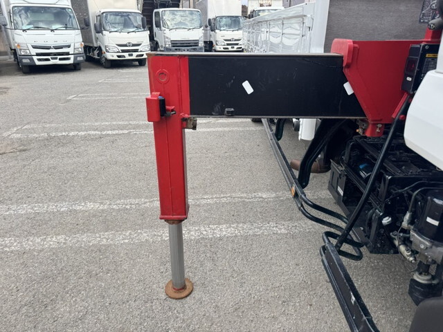 いすゞフォワードクレーン4段中型（4t）[写真18]