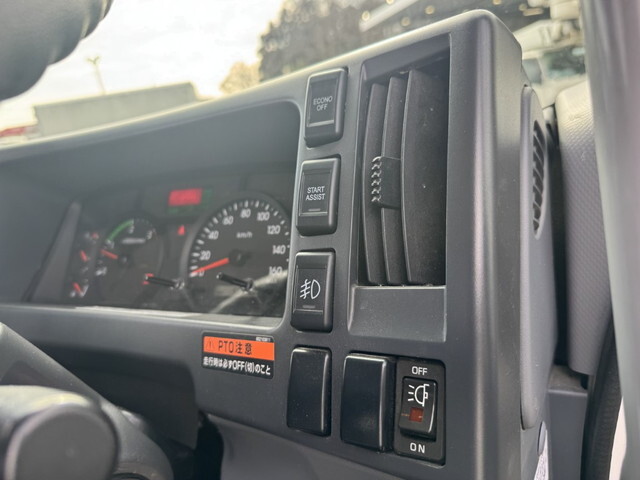 いすゞフォワードクレーン4段中型（4t）[写真22]