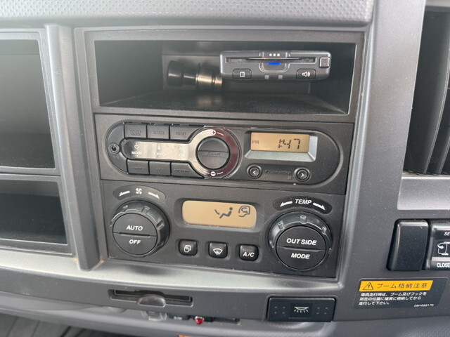 いすゞフォワードクレーン4段中型（4t）[写真25]