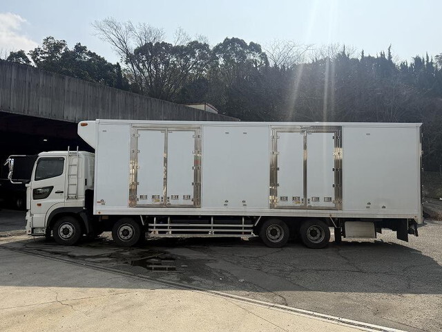 日野プロフィア冷凍車（冷蔵車）大型（10t）[写真06]