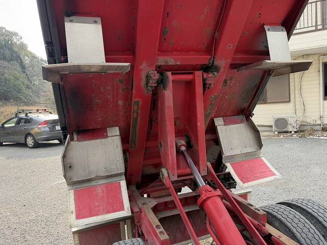 いすゞエルフダンプ小型（2t・3t）[写真11]