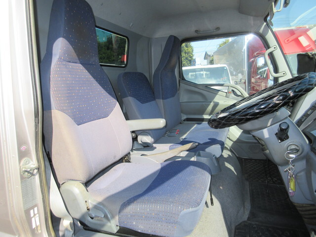 三菱ふそうキャンタークレーン4段小型（2t・3t）[写真12]