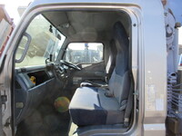 三菱ふそうキャンタークレーン4段小型（2t・3t）[写真17]