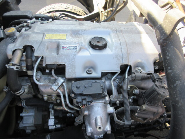 三菱ふそうキャンタークレーン4段小型（2t・3t）[写真19]