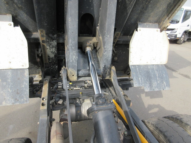 三菱ふそうキャンターダンプ小型（2t・3t）[写真25]