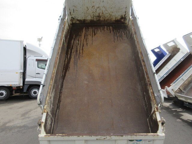 三菱ふそうキャンターダンプ小型（2t・3t）[写真28]