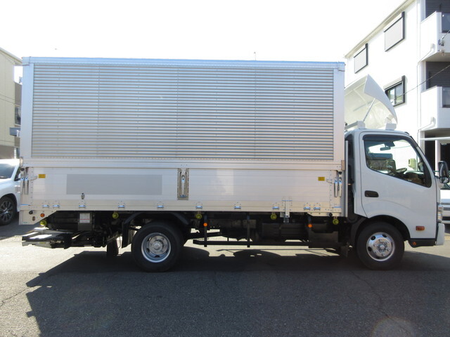 日野デュトロアルミウイング小型（2t・3t）[写真07]