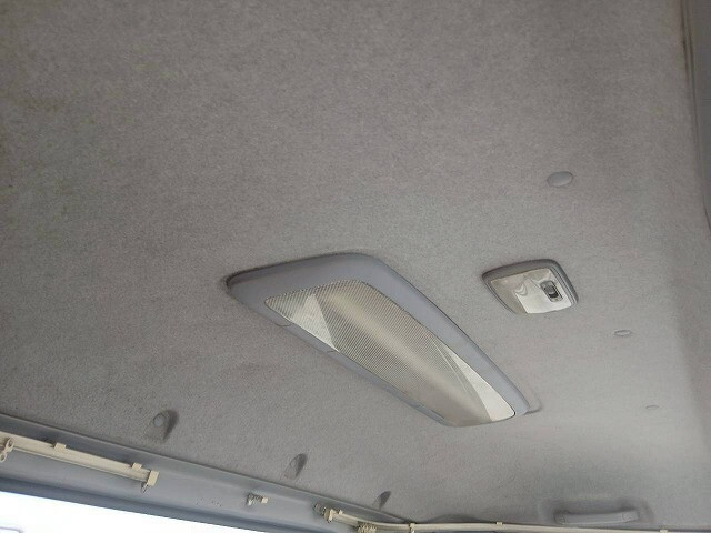 いすゞフォワードコンテナ専用車増トン（6t・8t）[写真17]