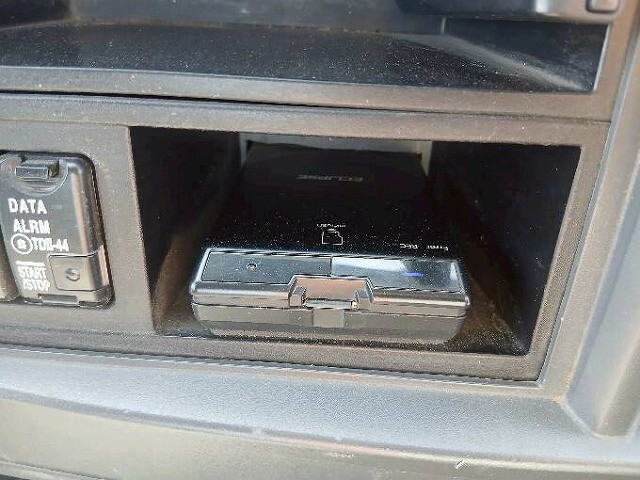 いすゞフォワードコンテナ専用車増トン（6t・8t）[写真18]