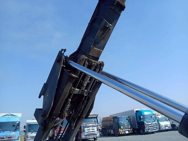 いすゞフォワードコンテナ専用車増トン（6t・8t）[写真31]