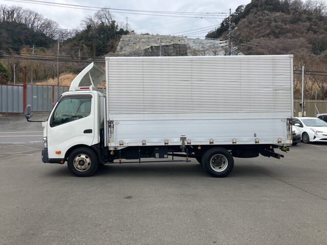 トヨタダイナアルミウイング小型（2t・3t）[写真05]