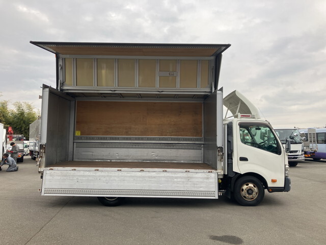 トヨタダイナアルミウイング小型（2t・3t）[写真06]