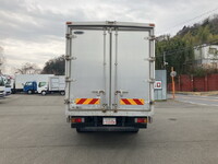 トヨタダイナアルミウイング小型（2t・3t）[写真10]