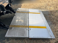 いすゞフォワード冷凍車（冷蔵車）中型（4t）[写真19]