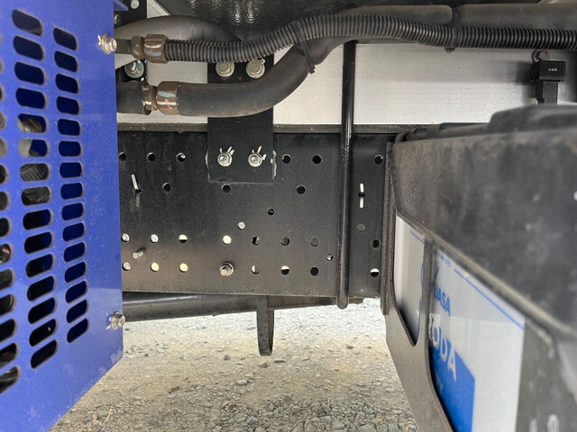 いすゞフォワード冷凍車（冷蔵車）中型（4t）[写真23]