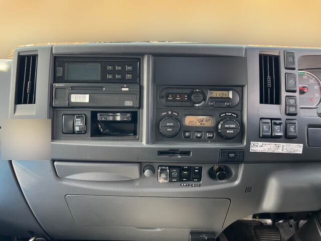 いすゞフォワード冷凍車（冷蔵車）中型（4t）[写真35]