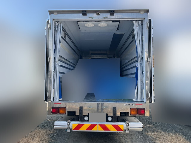 いすゞフォワード冷凍車（冷蔵車）中型（4t）[写真08]