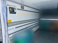 いすゞフォワード冷凍車（冷蔵車）中型（4t）[写真12]