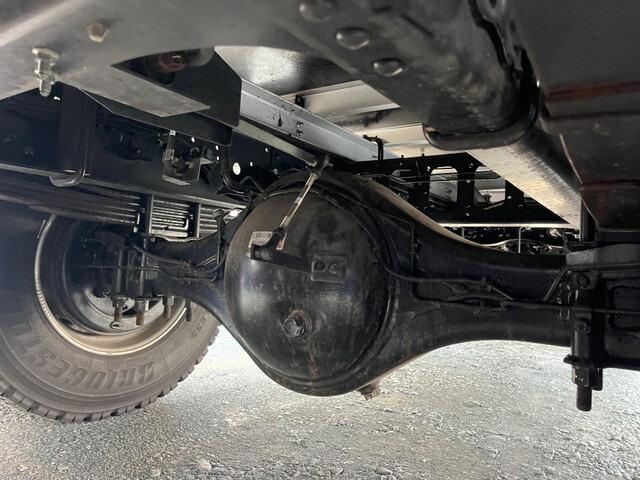 いすゞフォワード冷凍車（冷蔵車）中型（4t）[写真26]