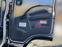 いすゞフォワード冷凍車（冷蔵車）中型（4t）[写真29]