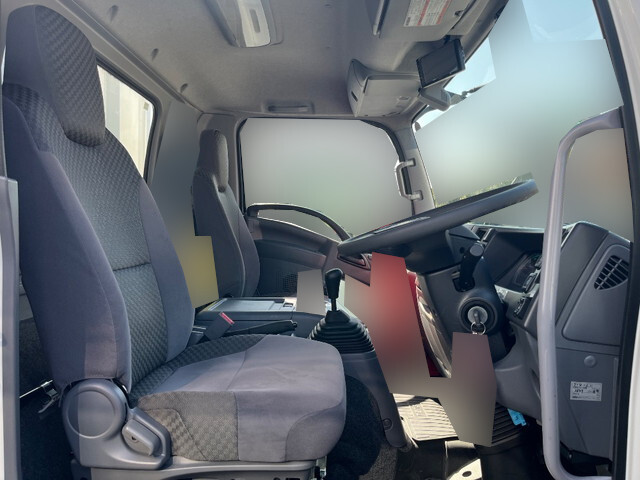 いすゞフォワード冷凍車（冷蔵車）中型（4t）[写真30]