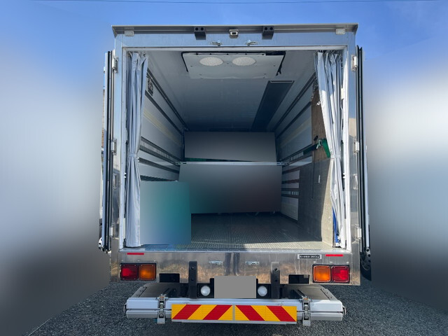 いすゞフォワード冷凍車（冷蔵車）中型（4t）[写真08]