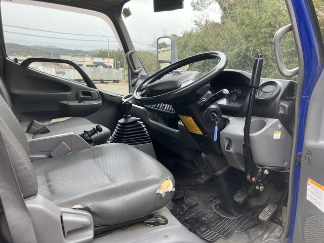 日野デュトロ高所作業車小型（2t・3t）[写真32]