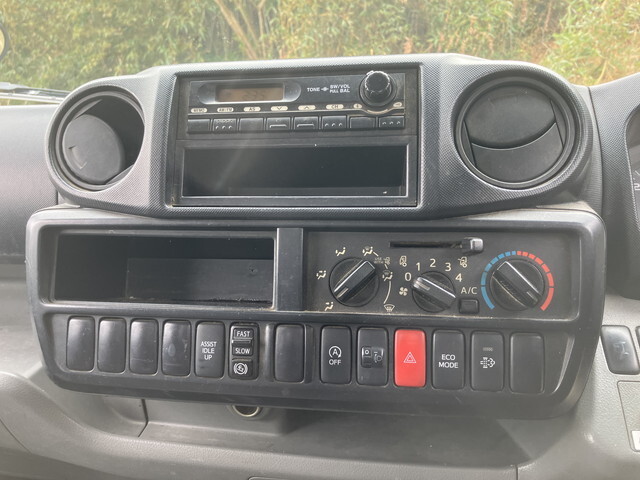 日野デュトロ高所作業車小型（2t・3t）[写真35]