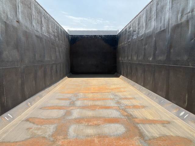 日野プロフィア深ダンプ（土砂禁ダンプ）大型（10t）[写真16]