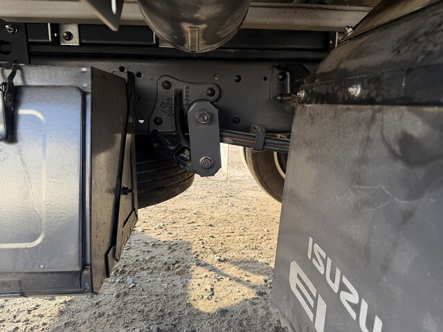 いすゞエルフアルミウイング小型（2t・3t）[写真23]