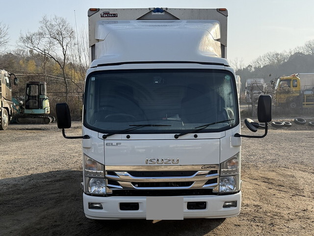 いすゞエルフアルミウイング小型（2t・3t）[写真09]