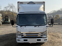 いすゞエルフアルミウイング小型（2t・3t）[写真10]