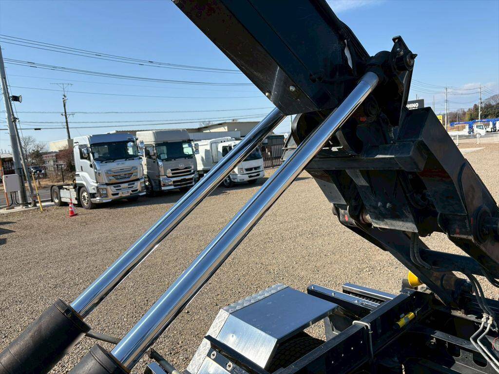 日野レンジャーコンテナ専用車中型（4t）[写真09]