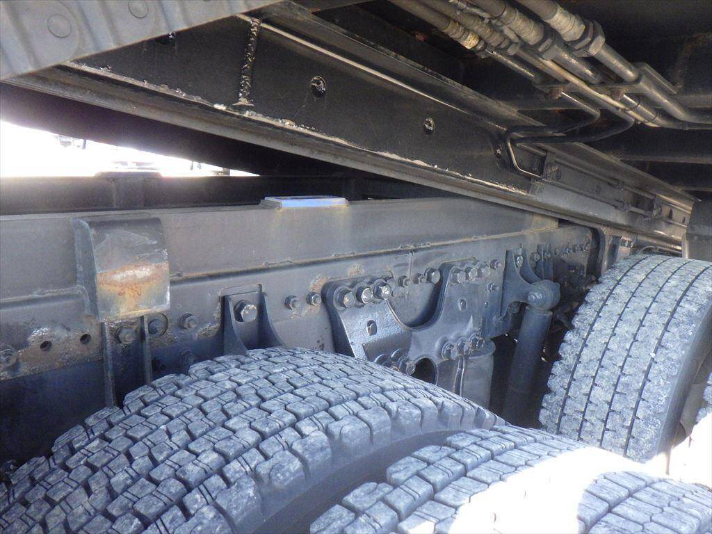 日野プロフィアセーフティローダー大型（10t）[写真16]