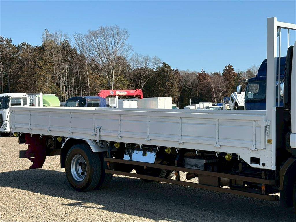 いすゞフォワード平ボディ中型（4t）[写真04]