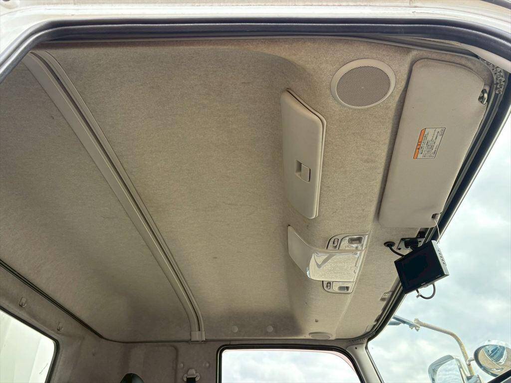 三菱ふそうファイター冷凍車（冷蔵車）中型（4t）[写真21]