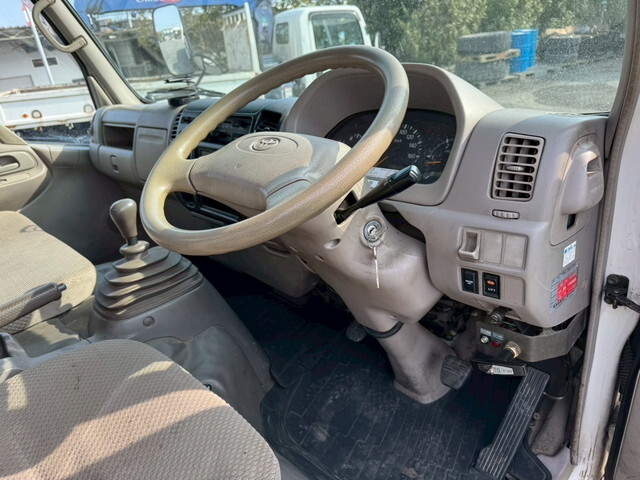 トヨタダイナクレーン4段小型（2t・3t）[写真36]