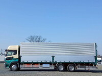 UDトラックスクオンアルミウイング大型（10t）[写真13]