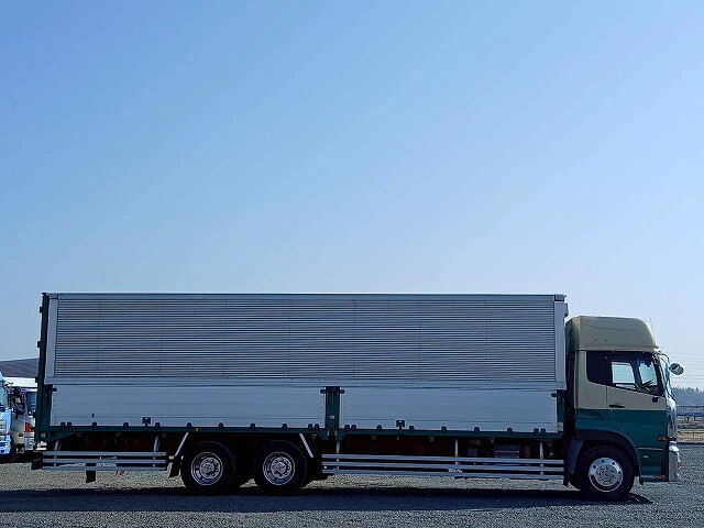 UDトラックスクオンアルミウイング大型（10t）[写真14]