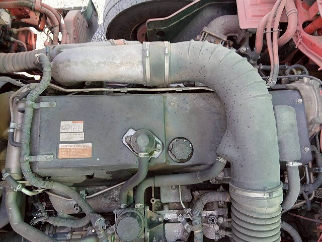 UDトラックスクオンアルミウイング大型（10t）[写真28]