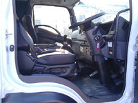 いすゞフォワードアルミウイング中型（4t）[写真24]