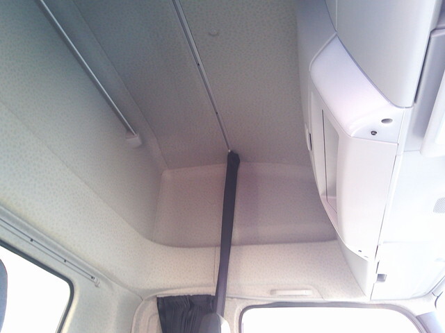 いすゞフォワードアルミウイング中型（4t）[写真24]