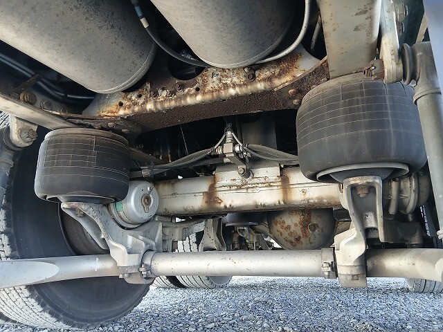 三菱ふそうスーパーグレートタンク車（タンクローリー）大型（10t）[写真32]