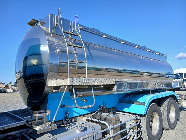 三菱ふそうスーパーグレートタンク車（タンクローリー）大型（10t）[写真08]