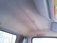 三菱ふそうキャンター平ボディ小型（2t・3t）[写真24]