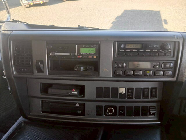 日野プロフィアアルミウイング大型（10t）[写真33]