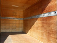 いすゞエルフパネルバン小型（2t・3t）[写真11]